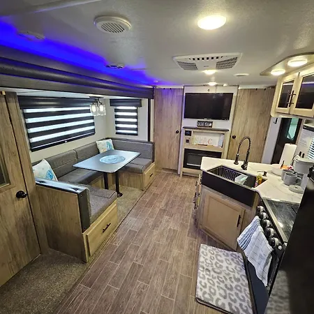 Hailey'S Beach-N-Bay Rv Resort Gilchrist Extérieur photo